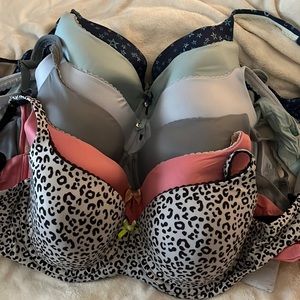 Bundle of Six Victoria's Secret Body by Victoria Lined Demi